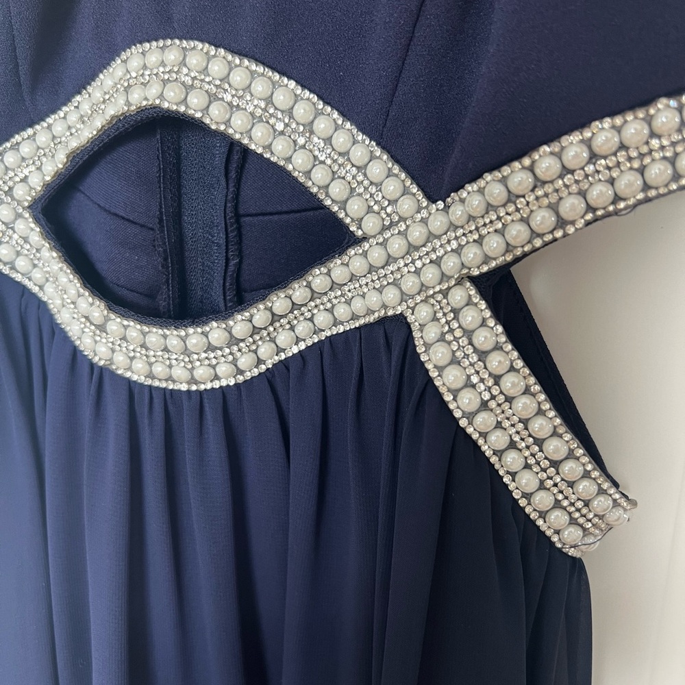 CLEARANCE Women’s Size 3 Navy Blue Full Length Cut Out Prom Dress W Faux Pearls - Picture 7 of 15